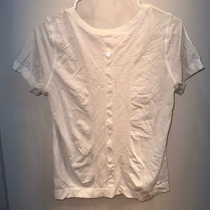 Lululemon swiftly tech shirt
